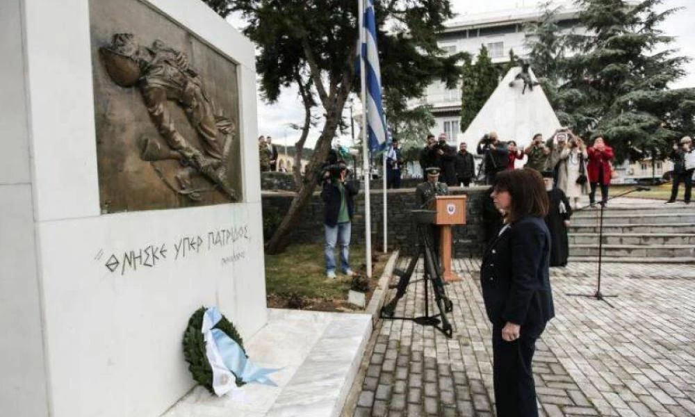 Σακελλαροπούλου: Οι εθνικές επέτειοι μας εμψυχώνουν και μας διδάσκουν ότι τίποτα δεν είναι δεδομένο